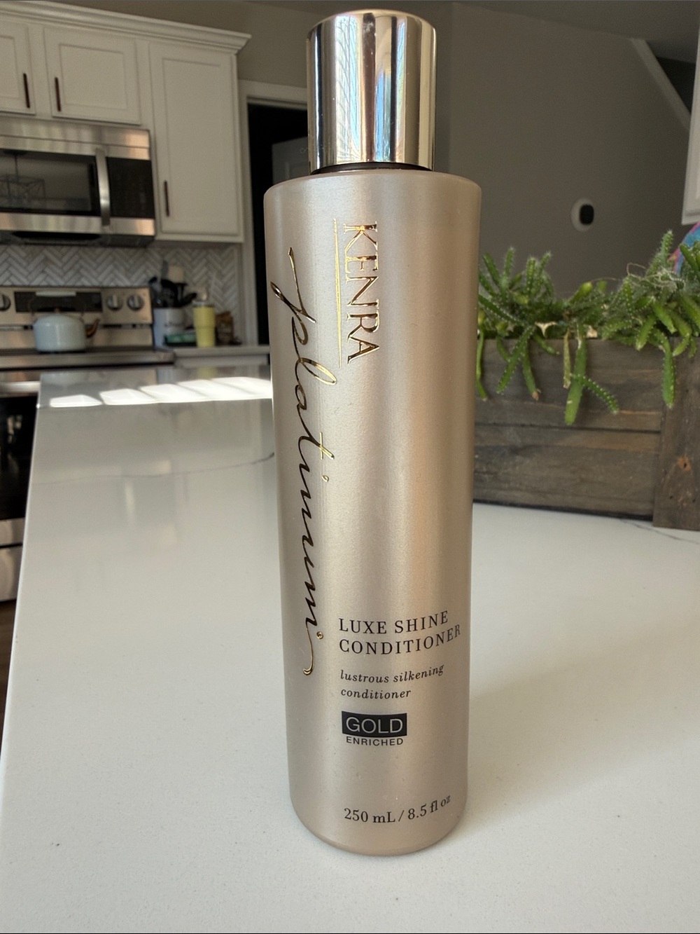 Kenra Platinum Luxe Shine Conditioner - Gold Bottle 8.5 oz